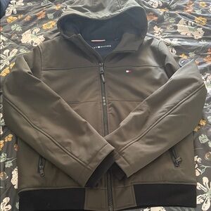 Tommy Hilfiger Men's Dark Green Hooded Winter Performance Jacket